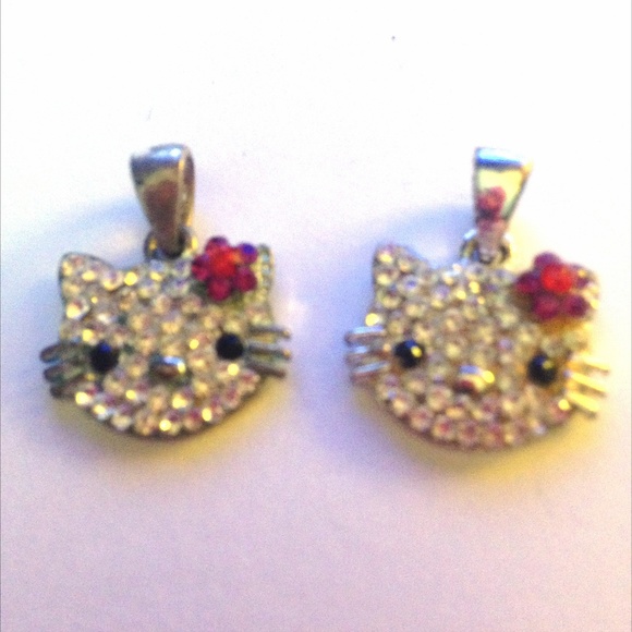 3/$25 Rhinestone Hello Kitty Charm Pendant 1pc - Picture 2 of 2